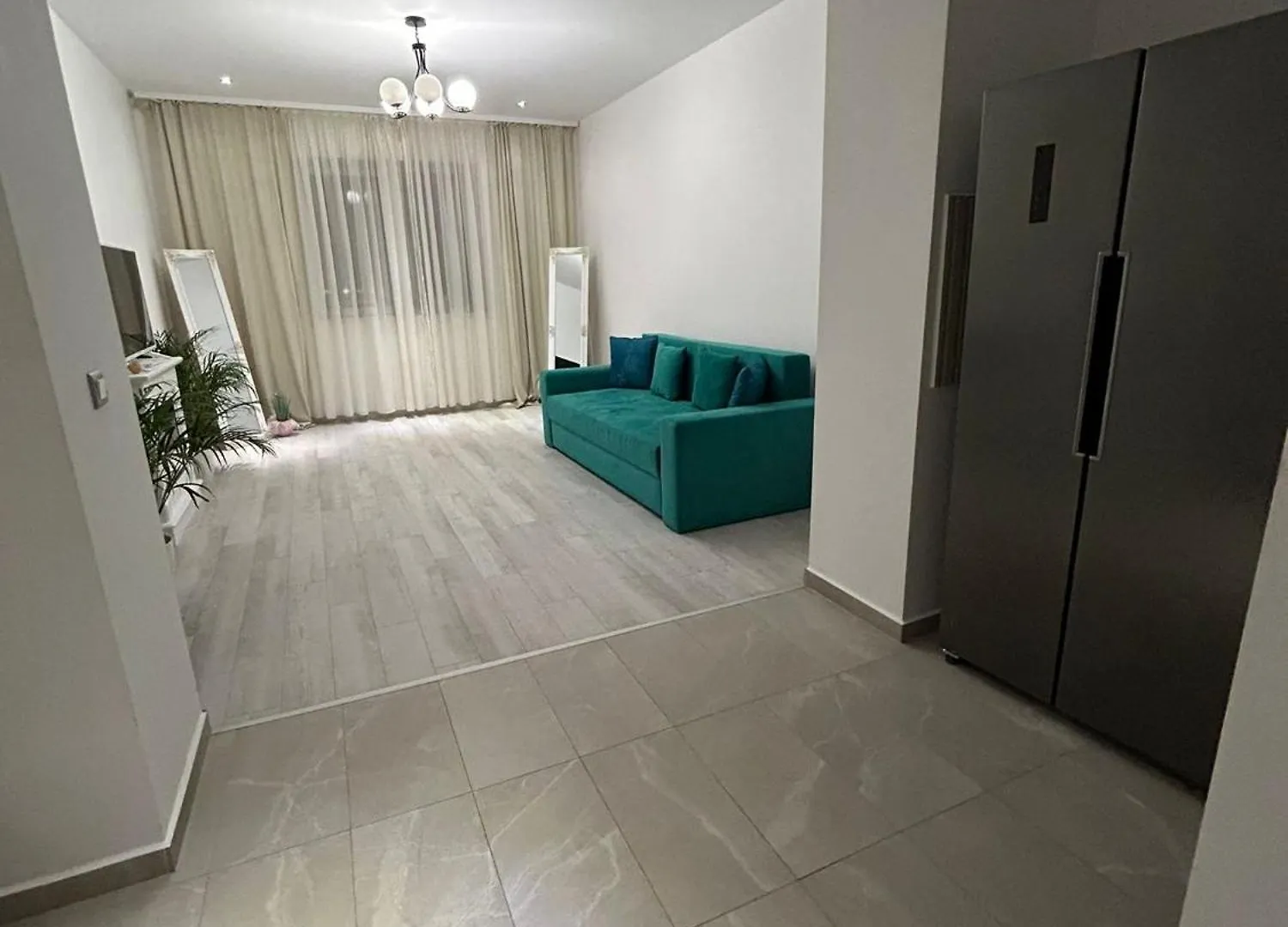 Aparthotel Razvan Boekarest 0*,  Roemenië