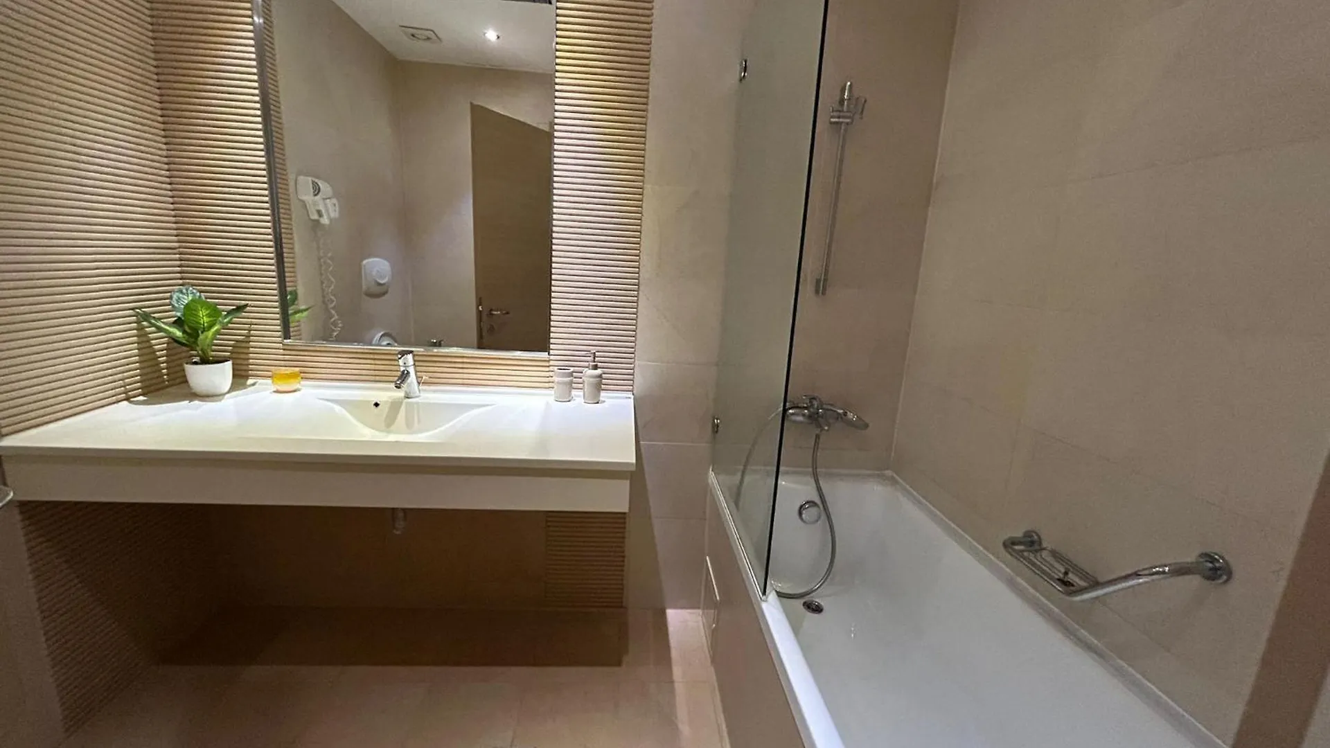 Aparthotel Razvan Boekarest Appartement